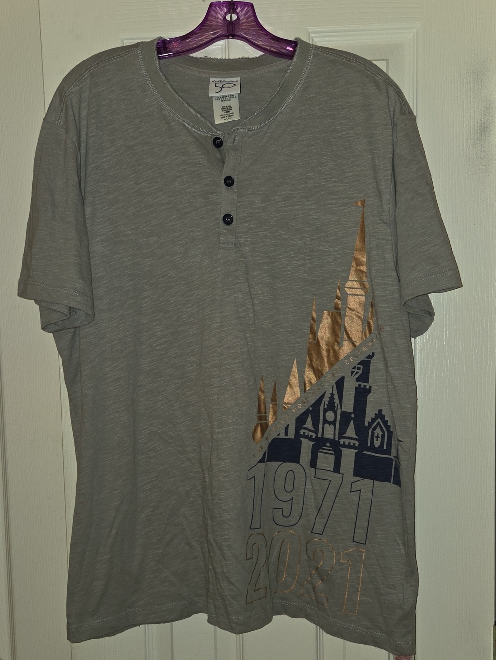 Men's XL Metallic Walt Disney World 50th Anniversary Merch Henley T-shirt